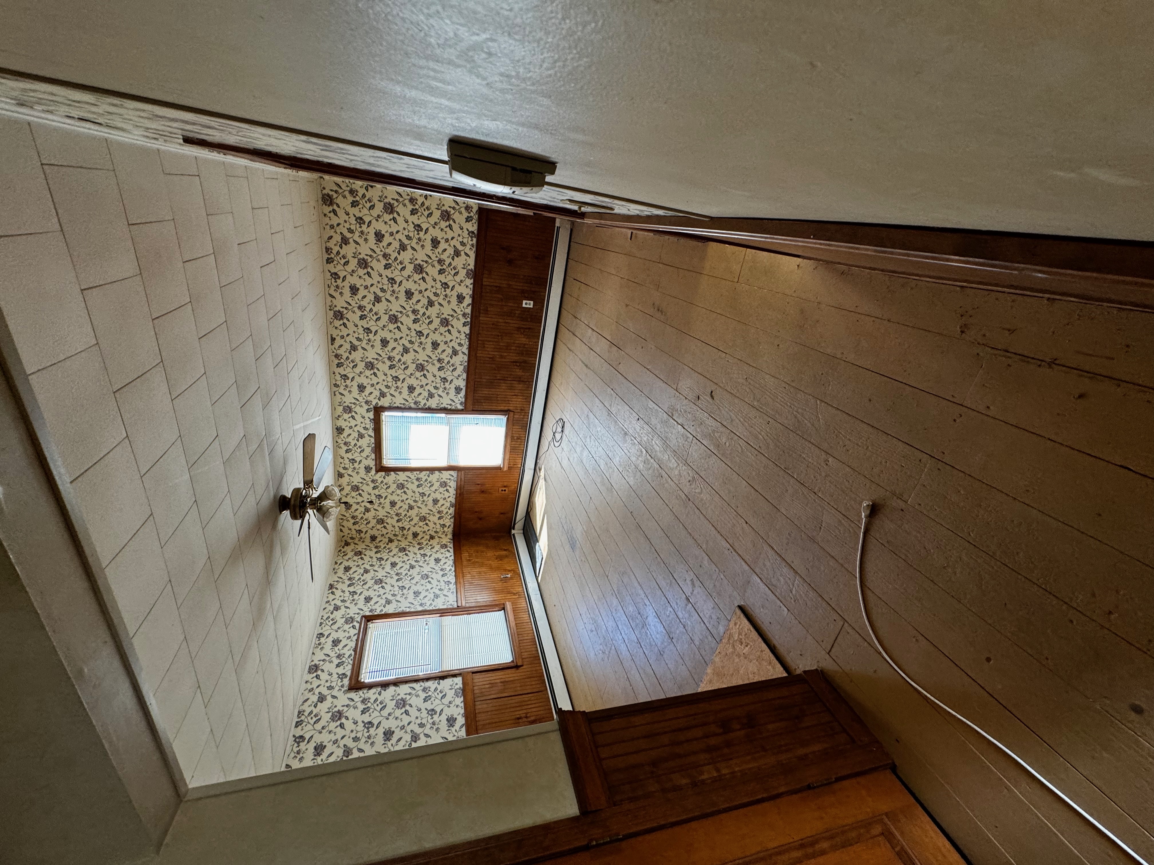 115 Somerset Ave 2