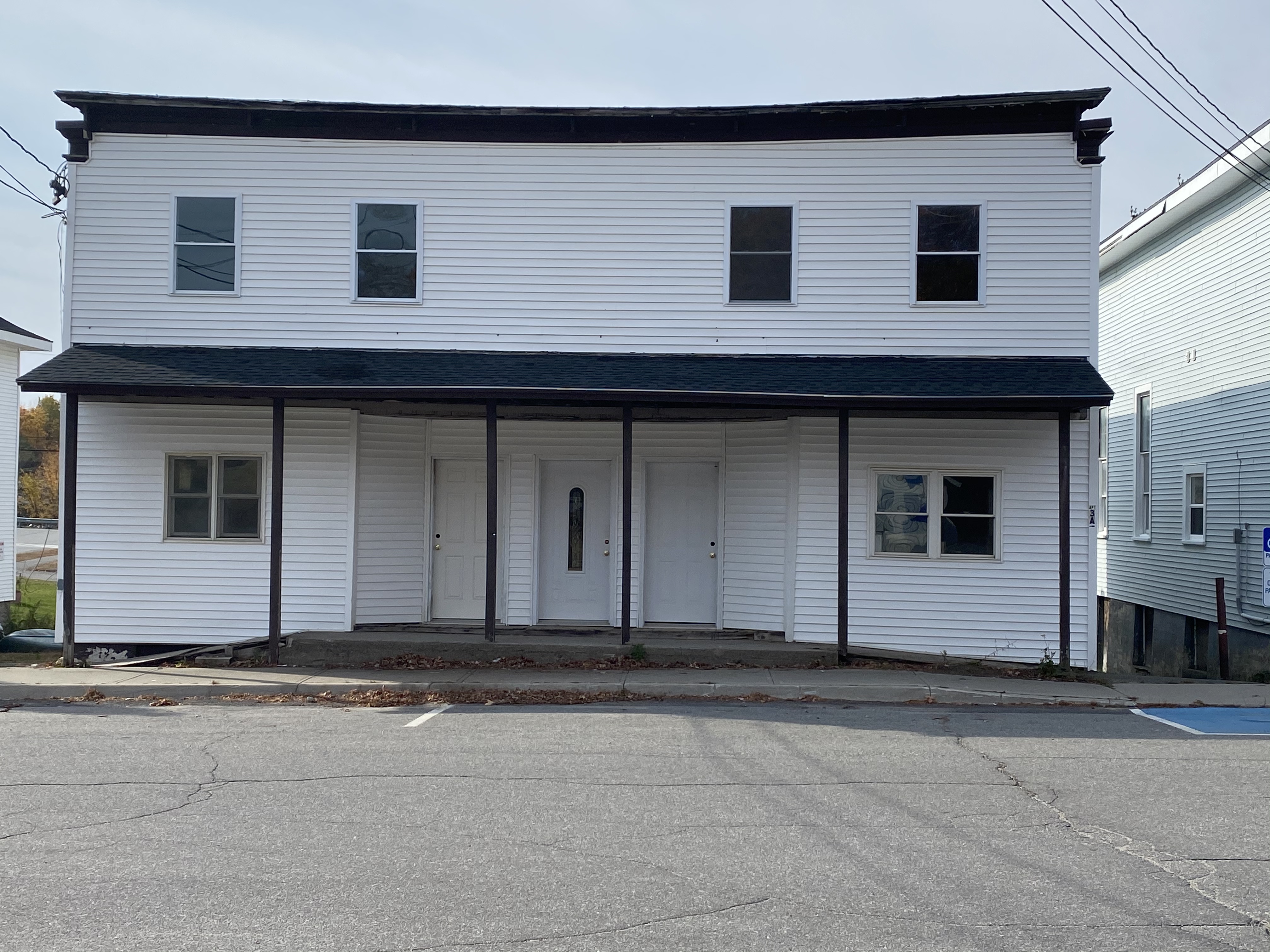 6 Main St